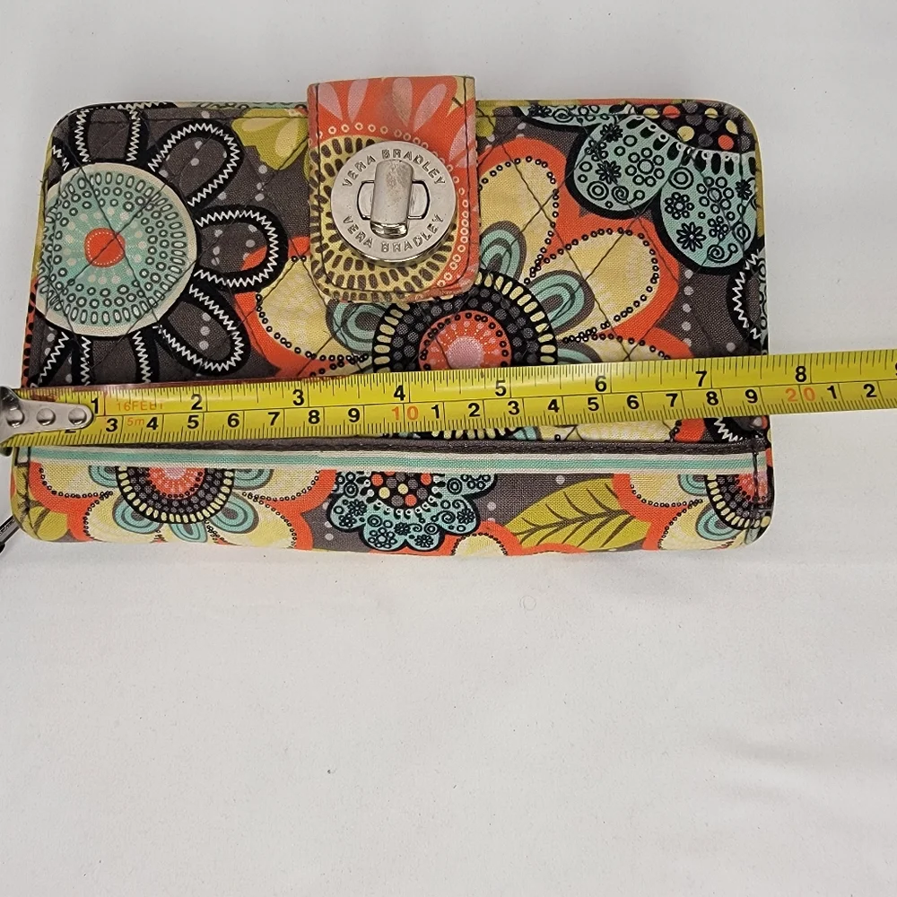 Vera Bradley‎ Floral Multicolor Women's Wallet. P161